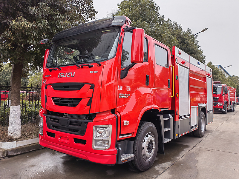 五十鈴消防車 6.3 噸水
